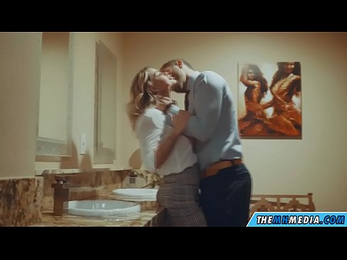 ❤️ Бүкіл аққұба сізді қоғамдық дәретханада азғырғанда ❤❌ Қатты порно kk.cbddeluxe.top ❤